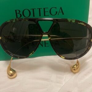 Bottega Veneta Green and Gold Aviator Sunglasses